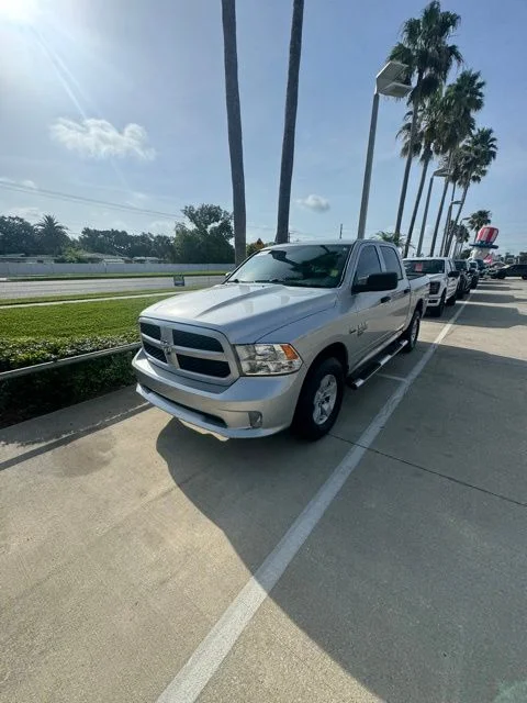 2019 RAM 1500 Classic Express 4x4 Crew Cab 5'7's photo