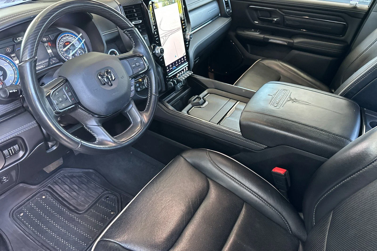 Used 2022 White Ram Limited image 9