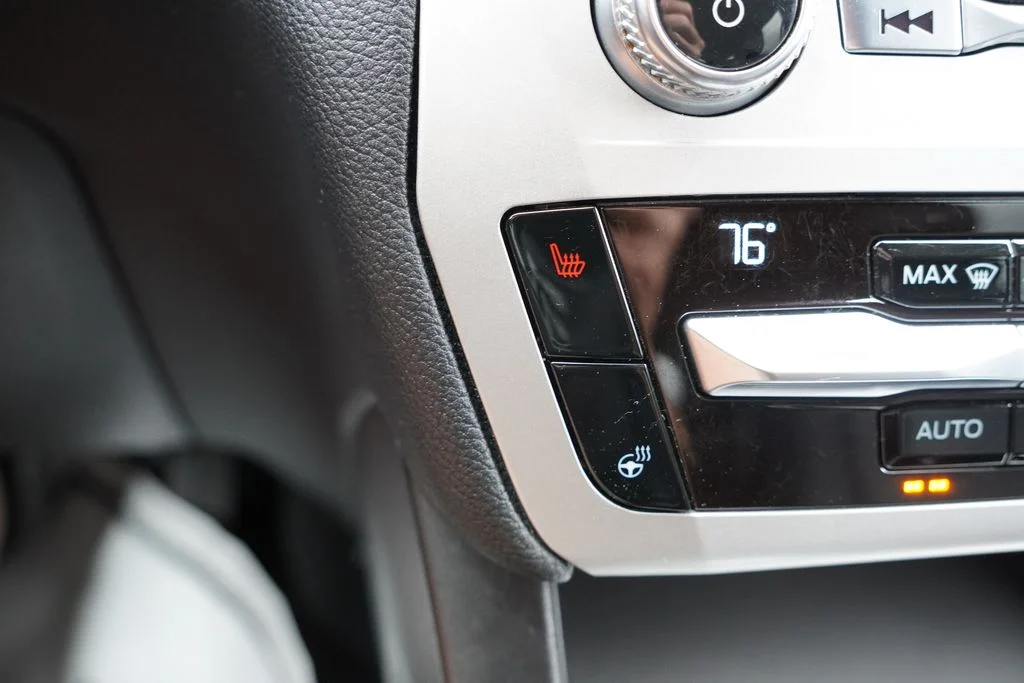 Used 2020 White Ford XLT image 29
