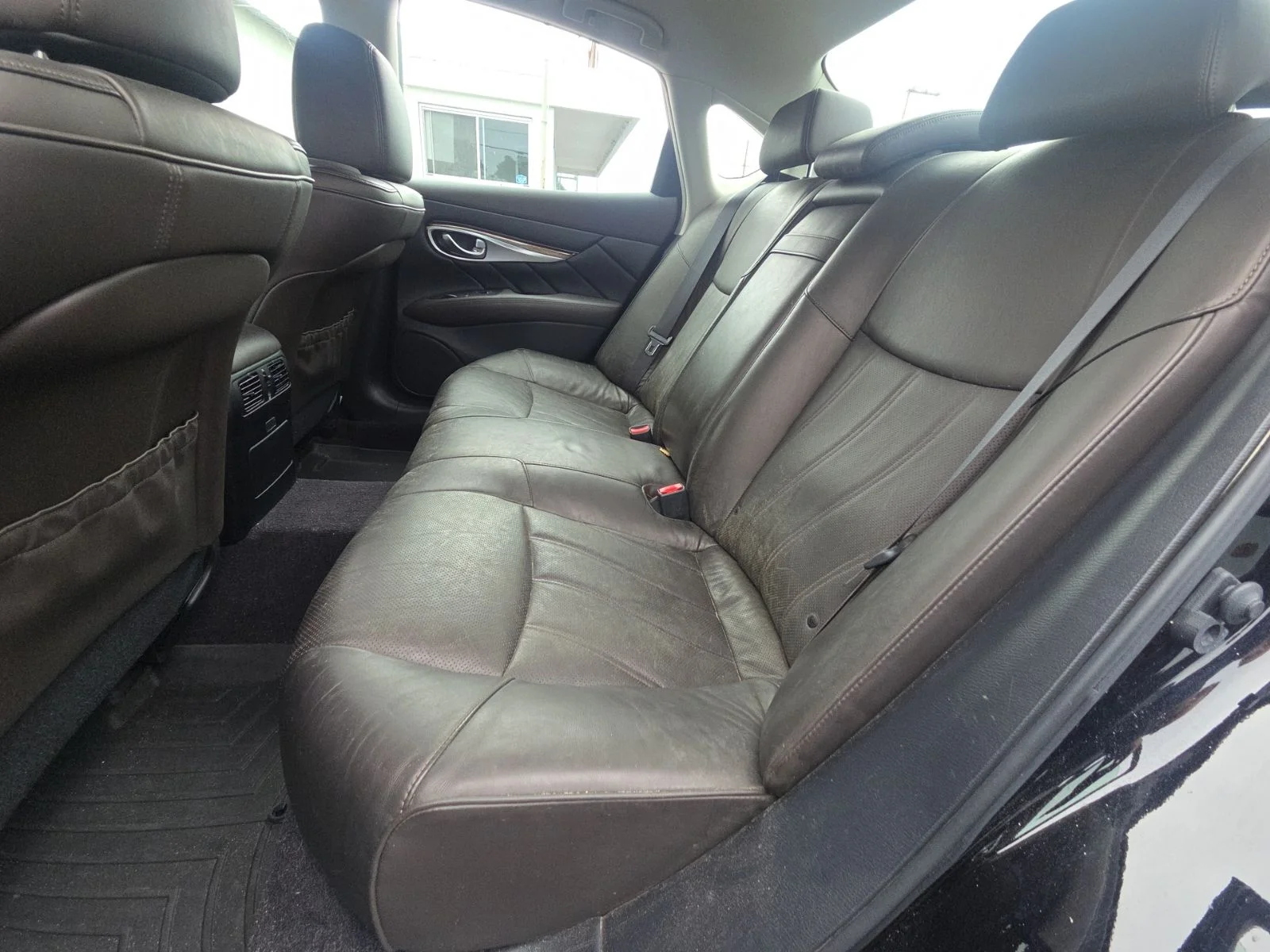 Used 2011 Black Obsidian INFINITI Base image 14
