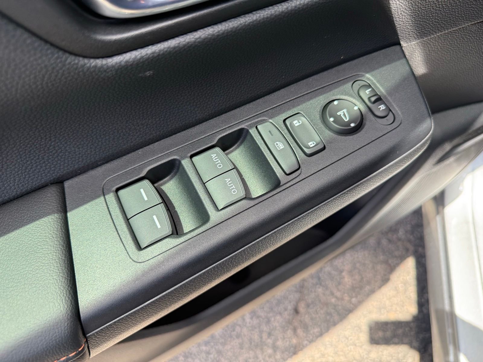 2026 Honda CR-V Sport - Photo 12