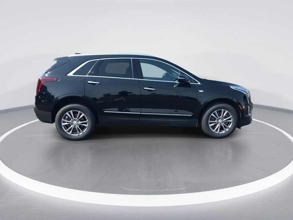 Used 2022 Black Cadillac Premium Luxury image 9