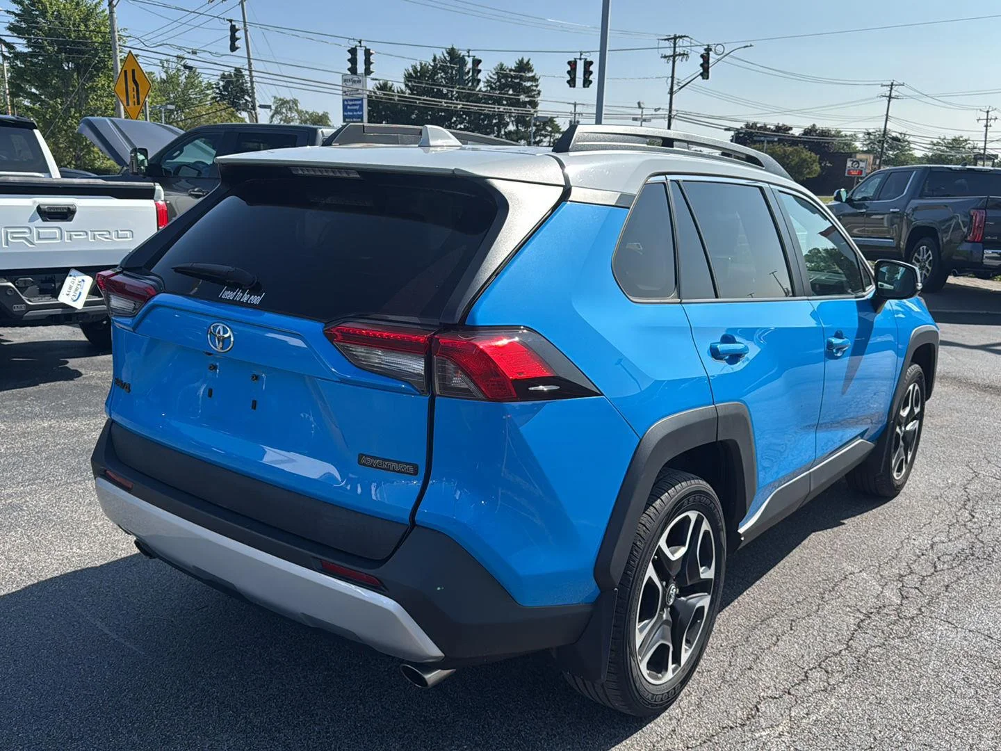 Used 2019 Blue Flame w/Ice Edge Roof Toyota Adventure image 6