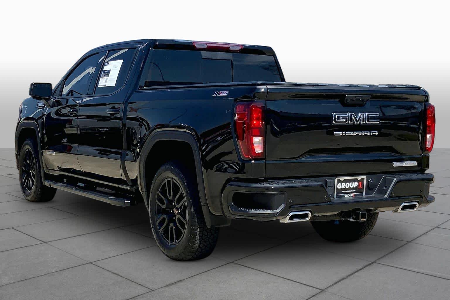 Used 2025 Onyx Black GMC Elevation image 12
