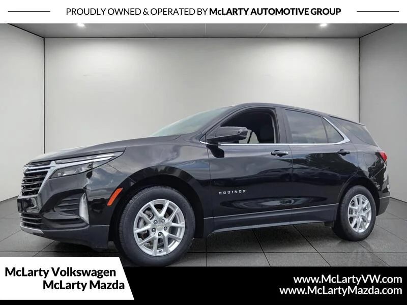 Used 2022 Black Metallic CHEVROLET LT image 1
