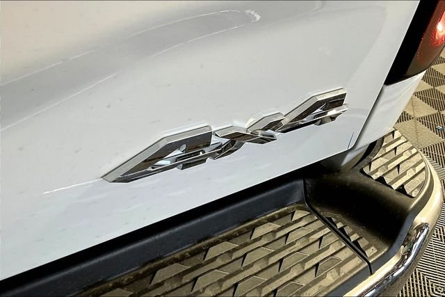 New 2026 Bright White Clear-Coat Exterior Paint RAM Tradesman image 9