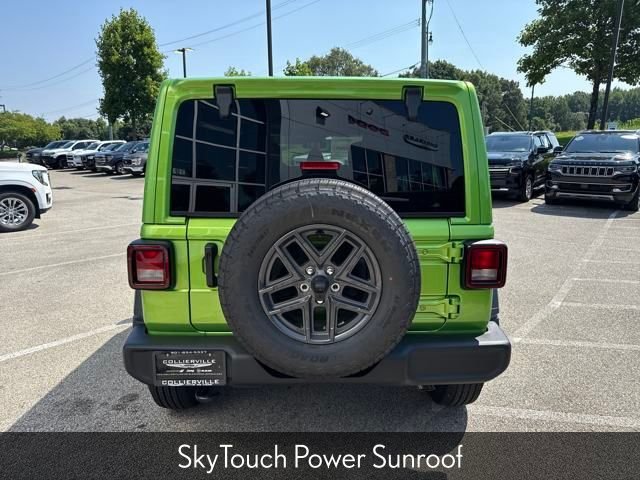 New 2025 Mojito Clear-Coat Exterior Paint Jeep Sport S image 4