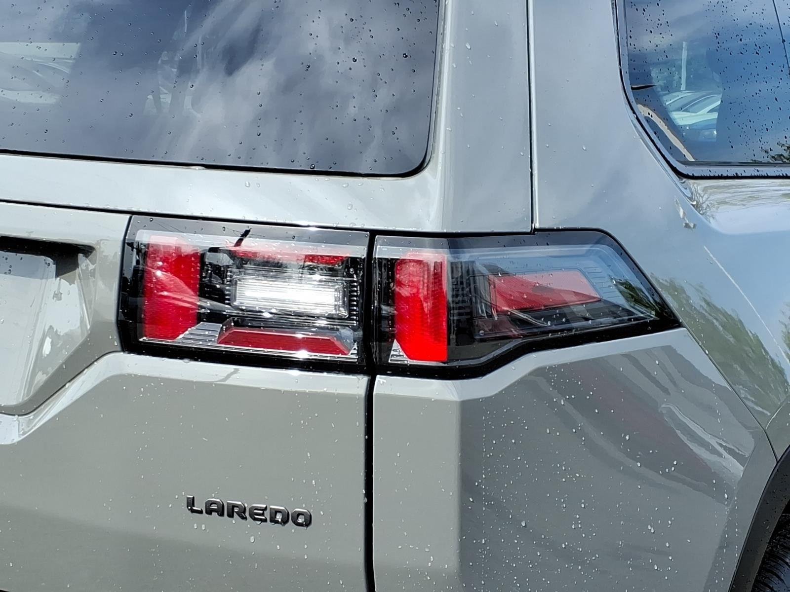 New 2026 Sting-Gray Clear-Coat Exterior Paint Jeep Laredo image 17