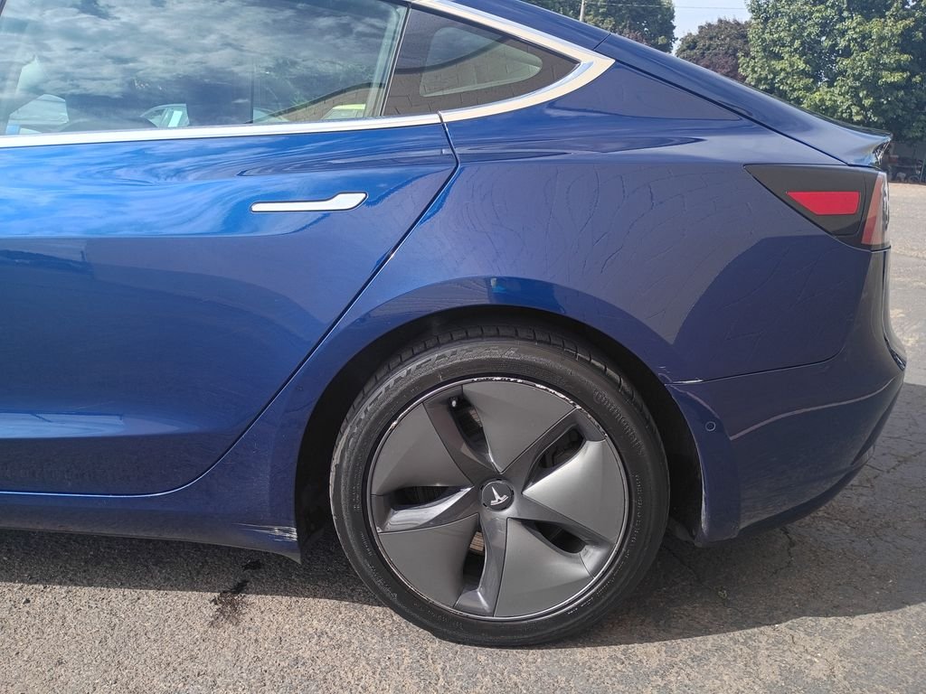 Used 2019 Blue Tesla Long Range image 10