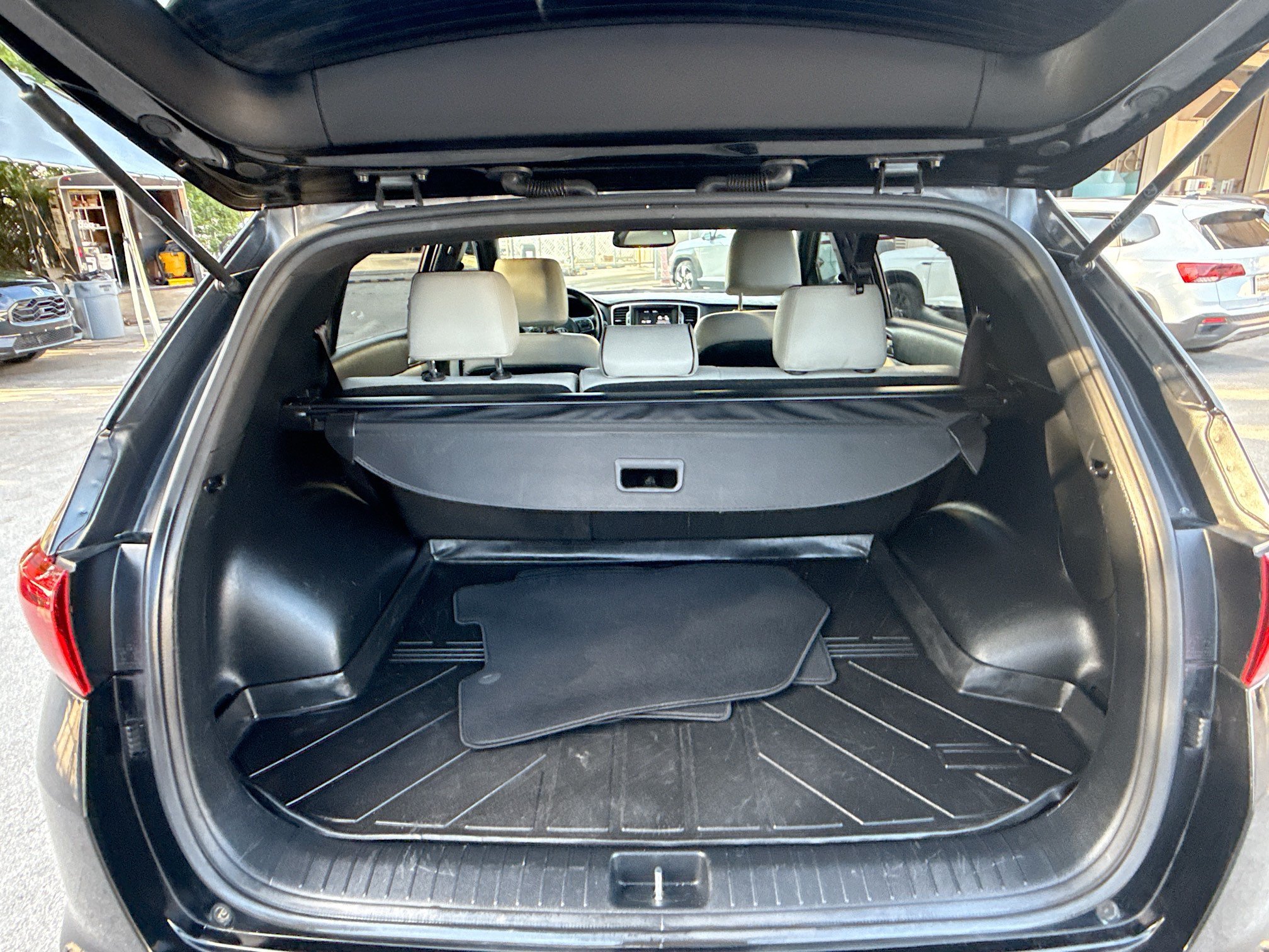 Used 2018 Black Cherry Kia EX image 24