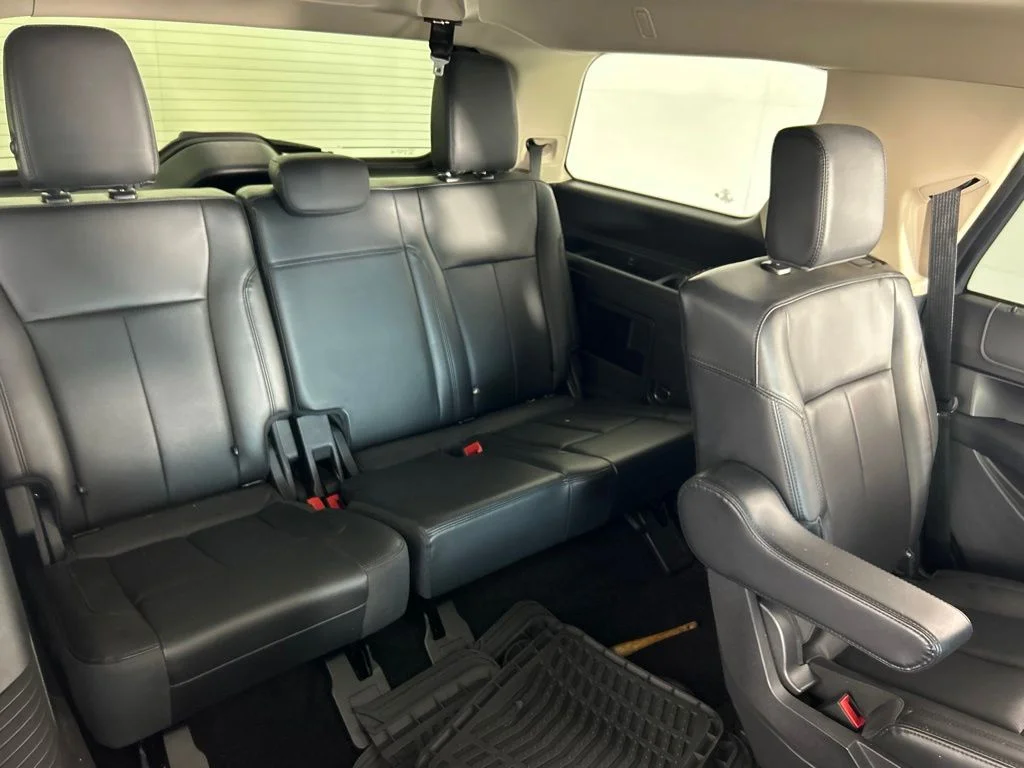 Used 2022 Black Ford XLT image 37