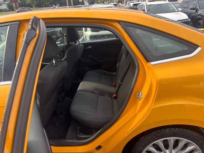 Used 2012 Yellow Ford Titanium image 10