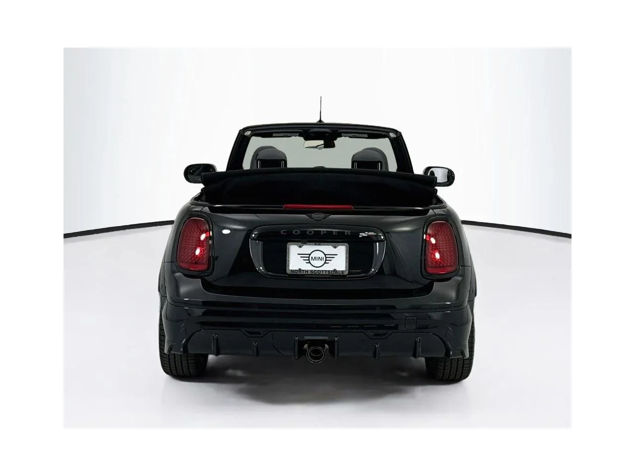 New 2026 Midnight Black II Metallic MINI ICONIC image 6