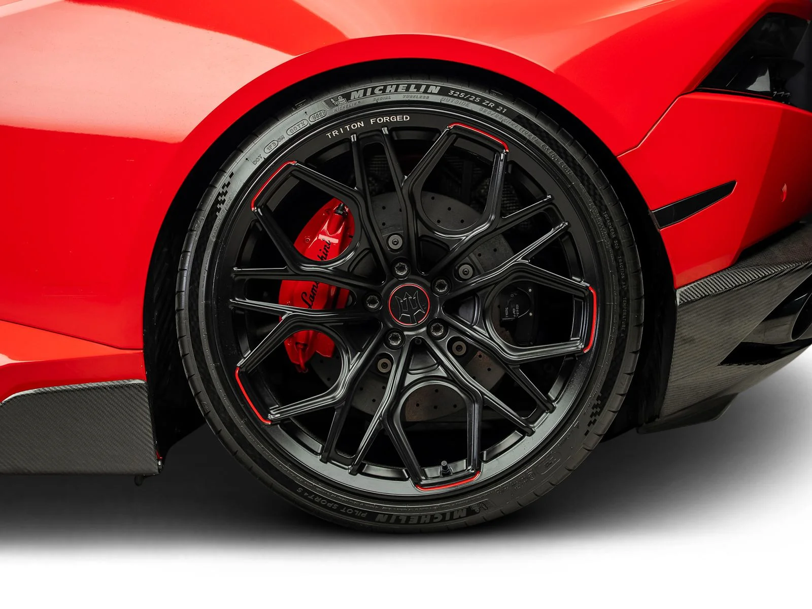 Used 2016 Red Lamborghini LP610-4 image 26