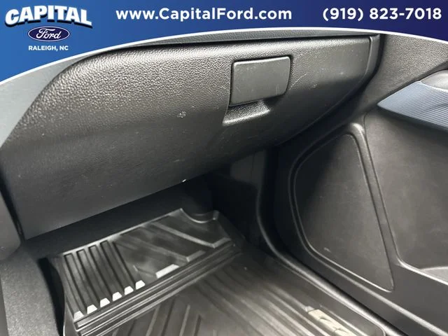 Used 2019 Orange Chevrolet Z71 image 27