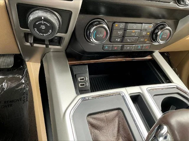 Used 2020 Rapid Red Metallic Tinted Clearcoat Ford Lariat image 59