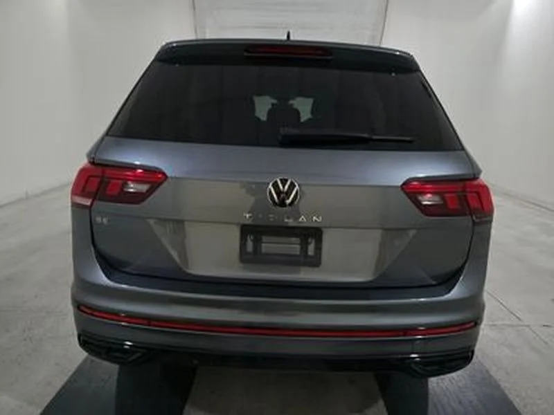 Used 2022 Gray Volkswagen 2.0T SE R-Line Black image 5