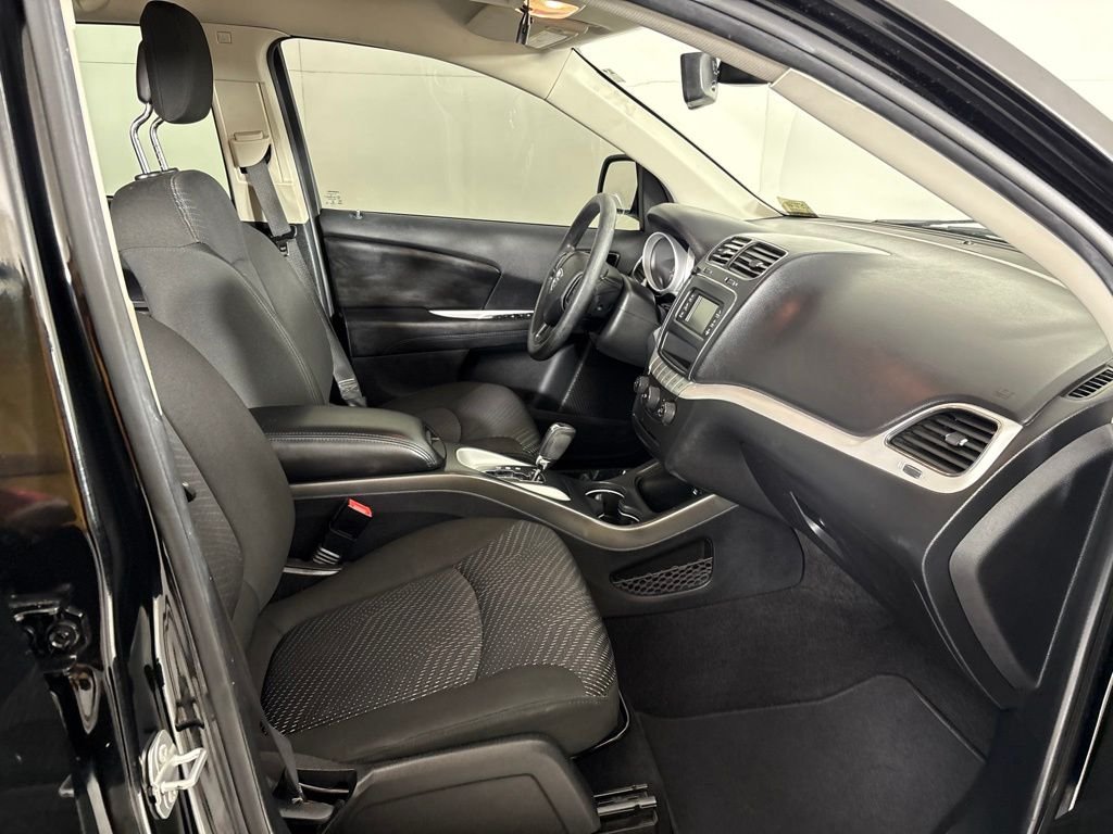 Used 2019 Black Dodge SE image 14