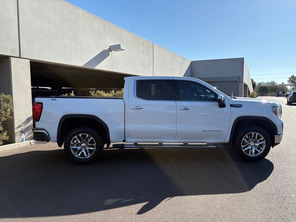 Used 2022 White GMC SLT image 3