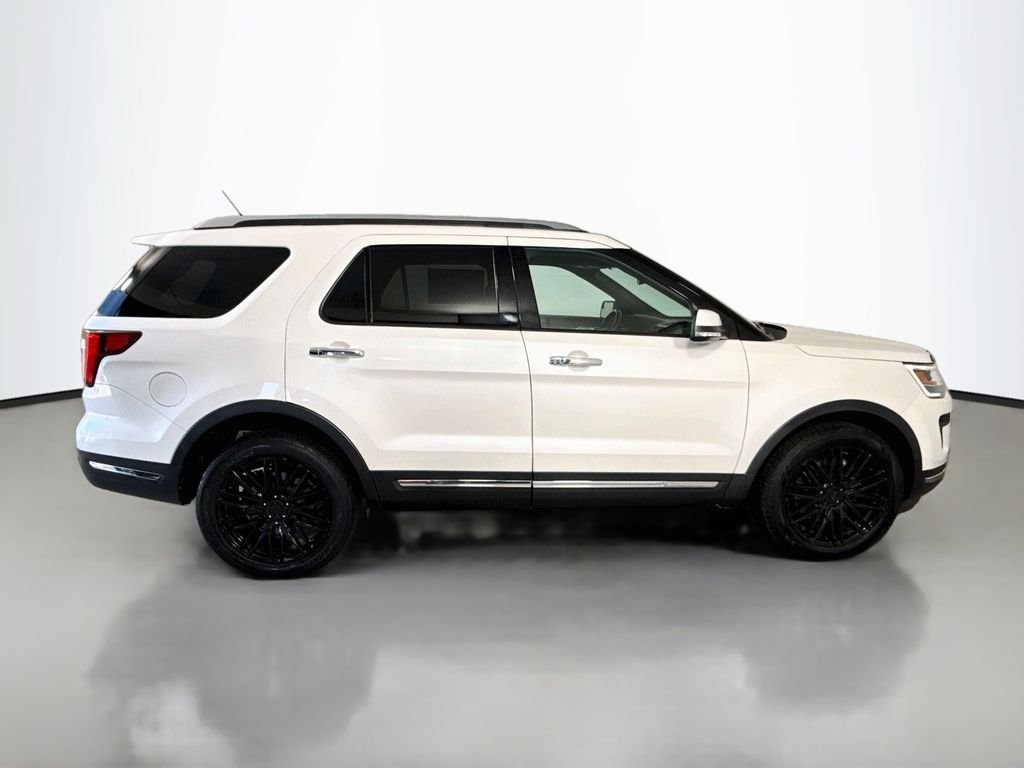 Used 2018 White Platinum Metallic Tri-Coat Ford Limited image 14