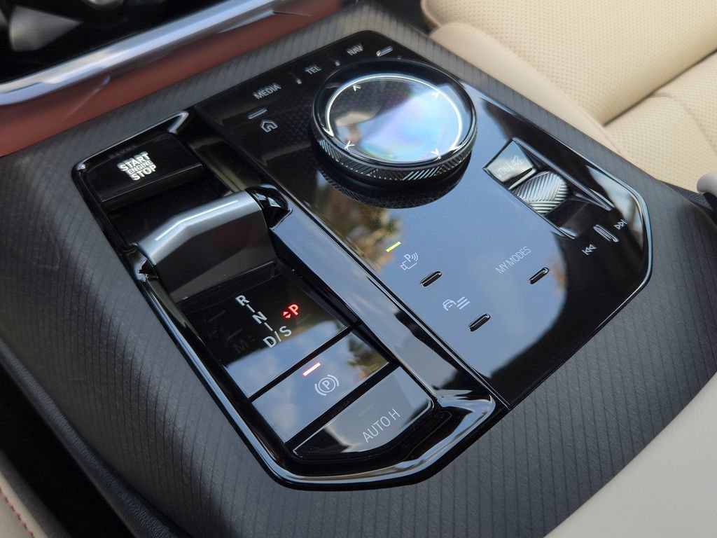 Used 2026 Vegas Red Metallic BMW 30 xDrive image 10