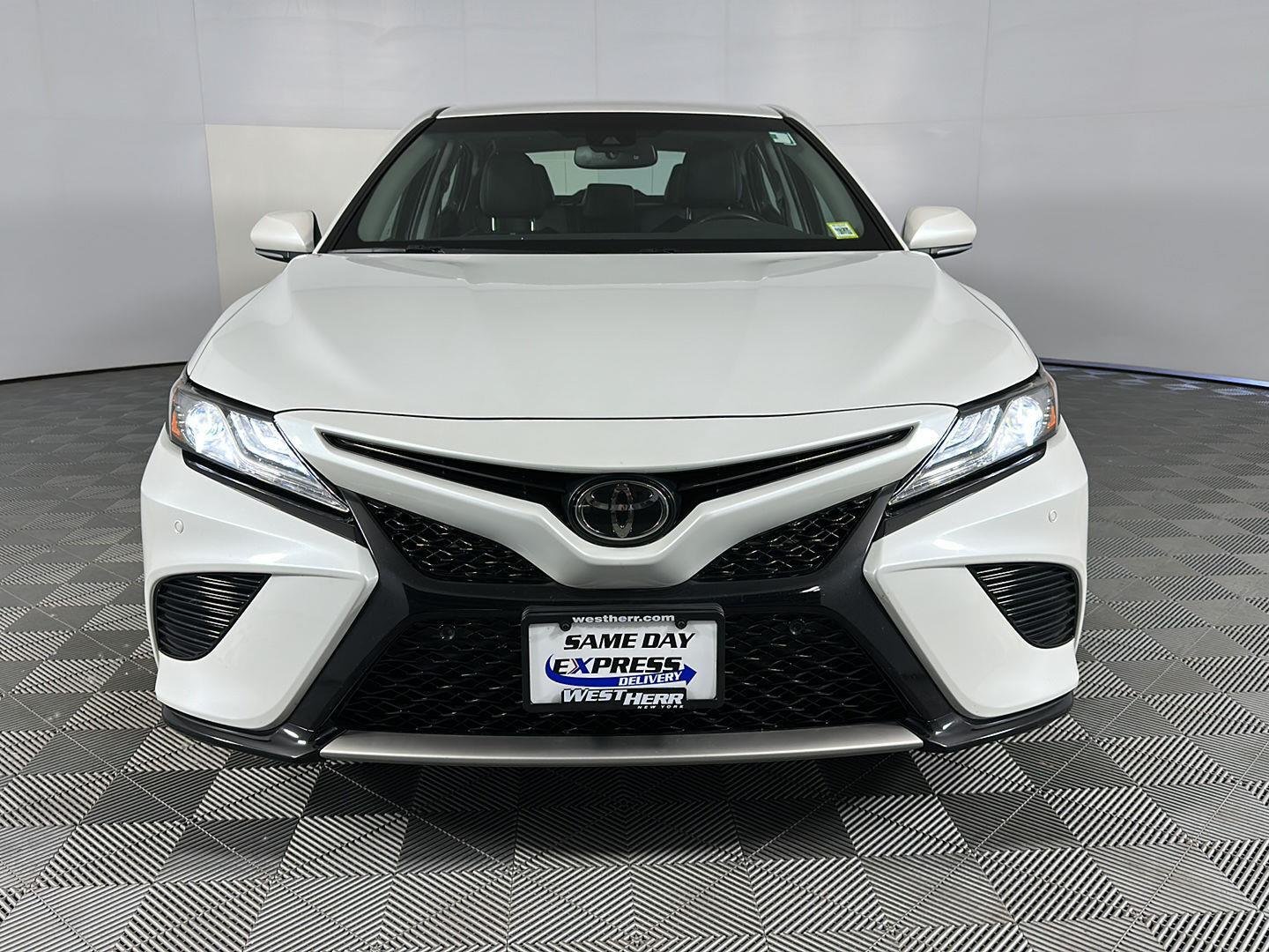 Used 2018 Pearl Toyota XSE image 2