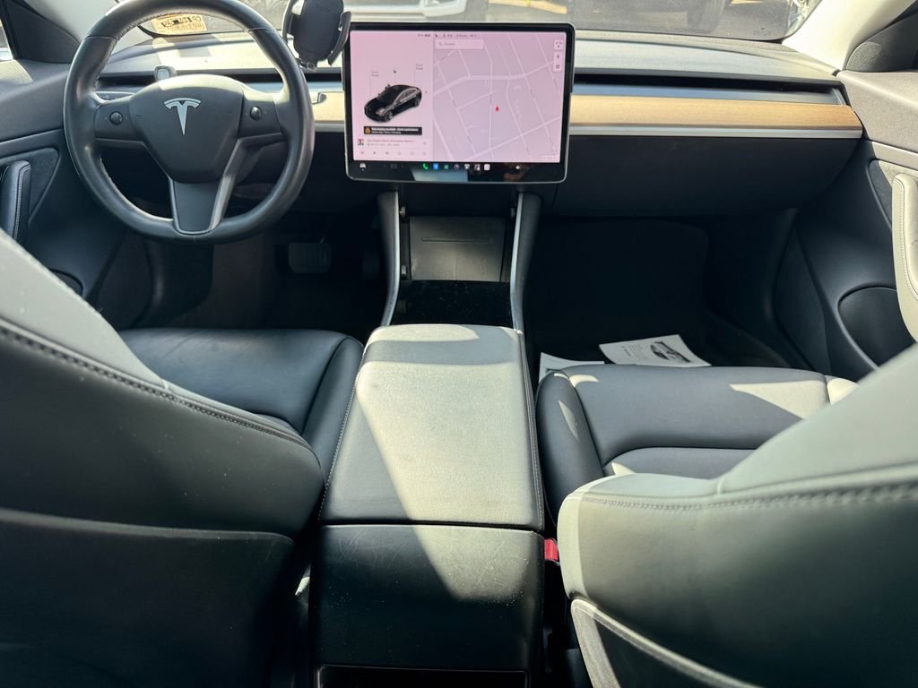 Used 2019 Black Tesla Standard Range Plus image 18