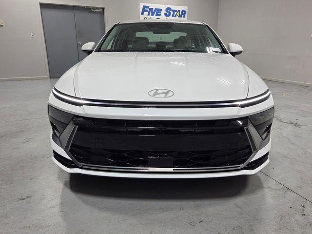 New 2026 White Hyundai SEL Sport image 2
