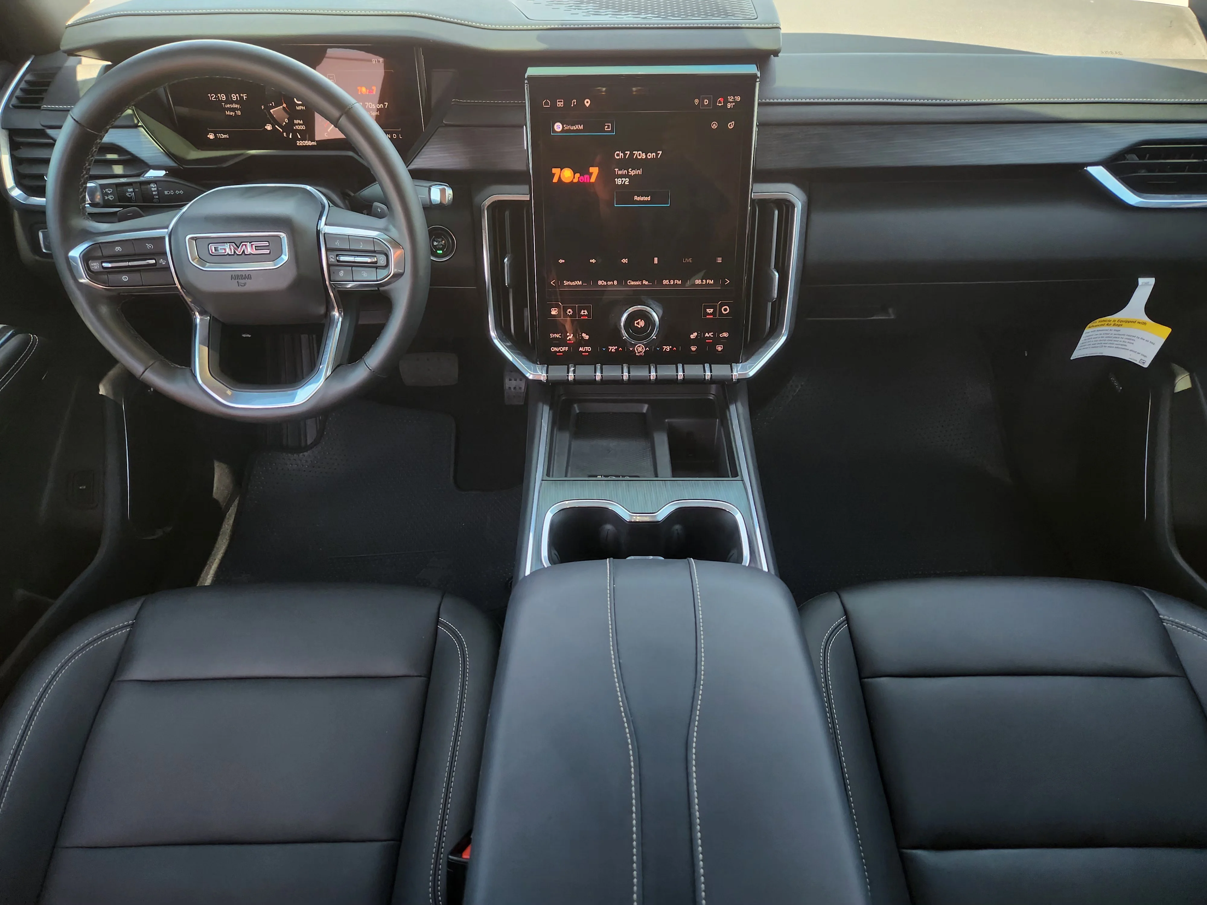 Used 2024 Summit White GMC Elevation image 26