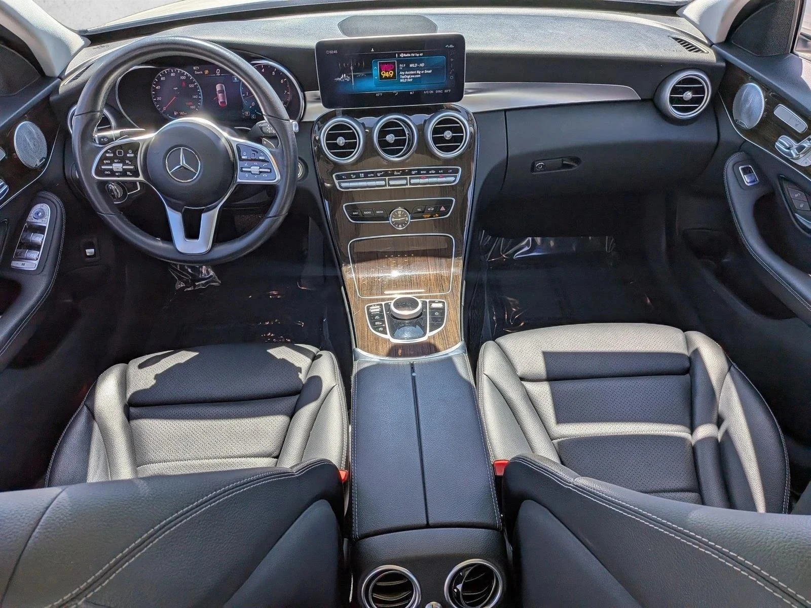 Used 2021 Designo Diamond White Metallic Mercedes-Benz C 300 image 14