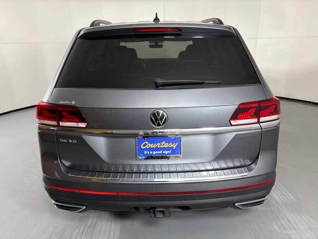 Used 2023 Gray Volkswagen 3.6L V6 SE w/Technology image 7