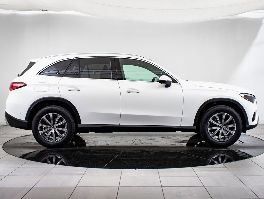 Used 2025 Polar White Mercedes-Benz GLC 300 image 11