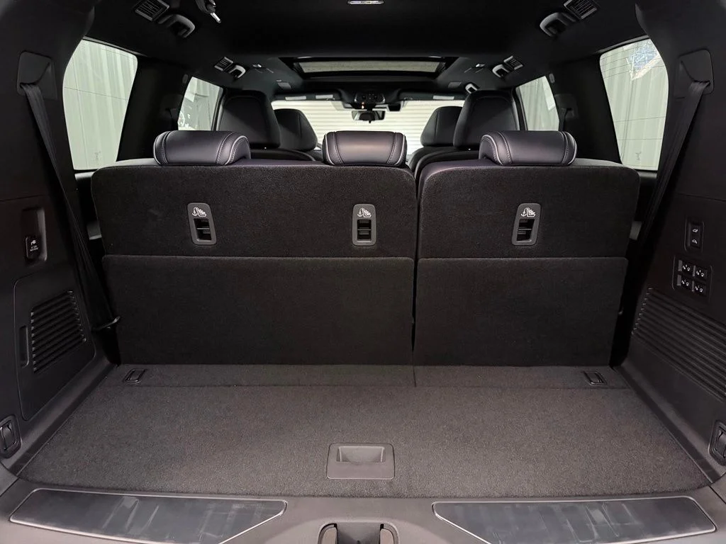 New 2027 RADIANT WHITE INFINITI Sport 4WD image 42