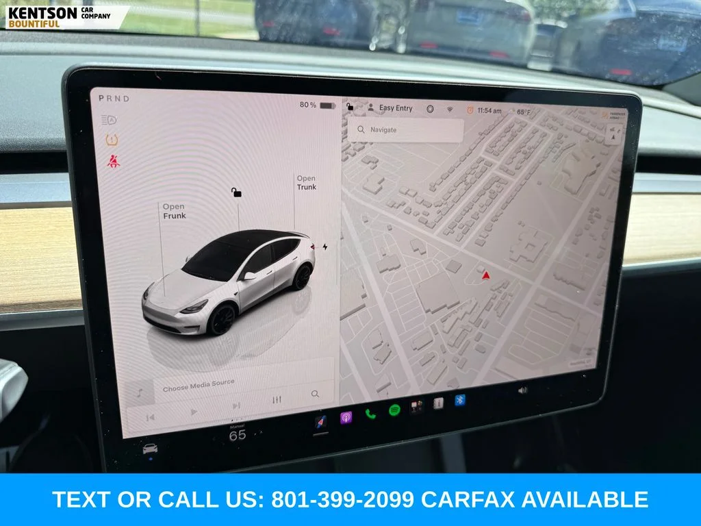 Used 2023 White Tesla Performance image 25