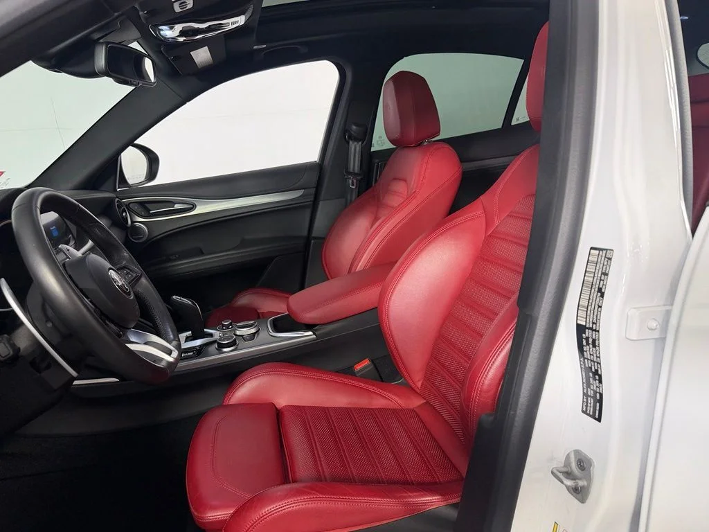 Certified Used 2023 White Alfa Romeo Veloce image 27