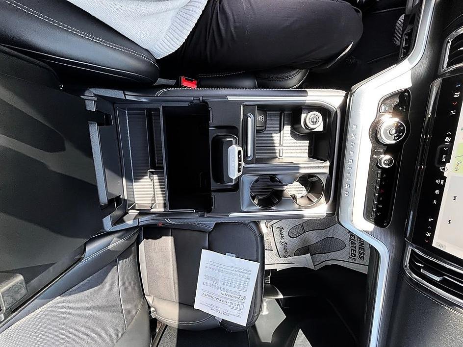 Used 2026 Black Ford Platinum image 22