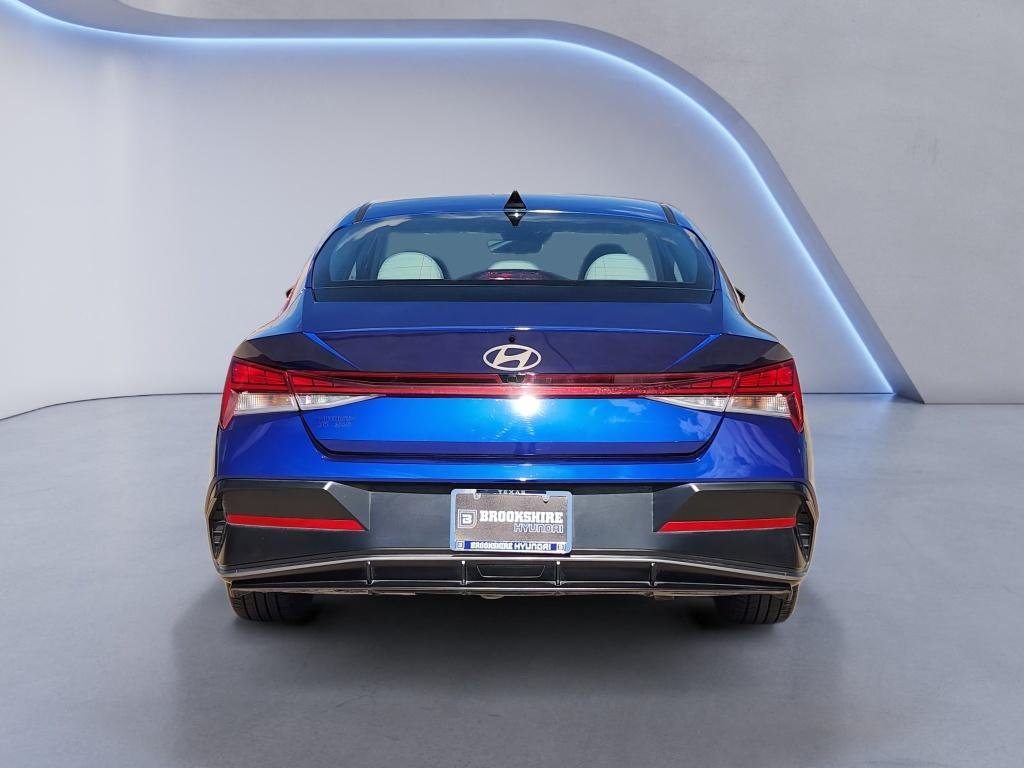Used 2025 Intense Blue Hyundai Limited image 7