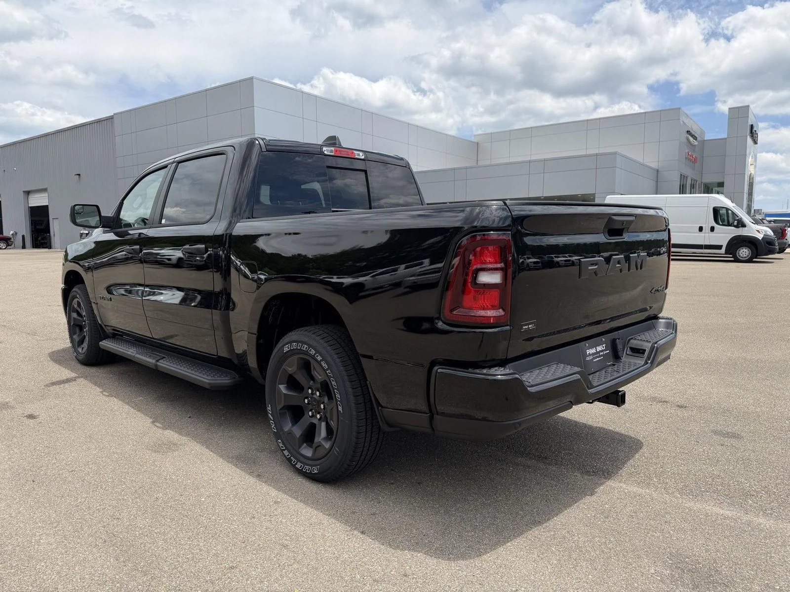 New 2026 Diamond Black Crystal Pearl-Coat Exterior Paint RAM Express image 4