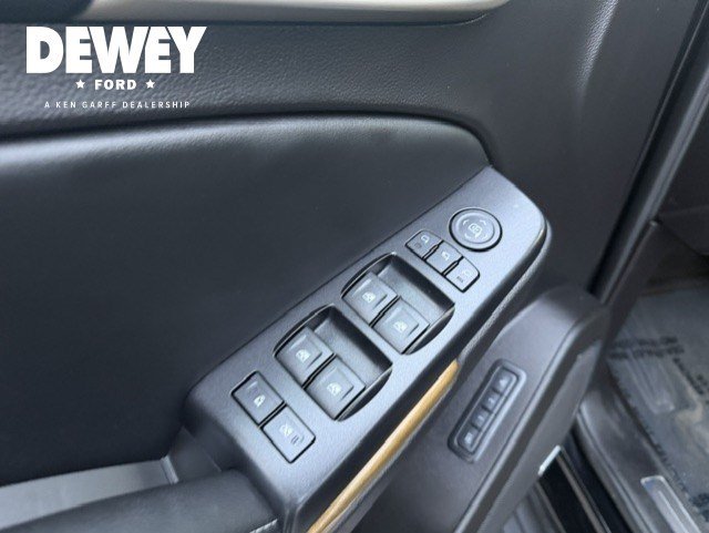 Used 2016 Onyx Black GMC Denali image 18