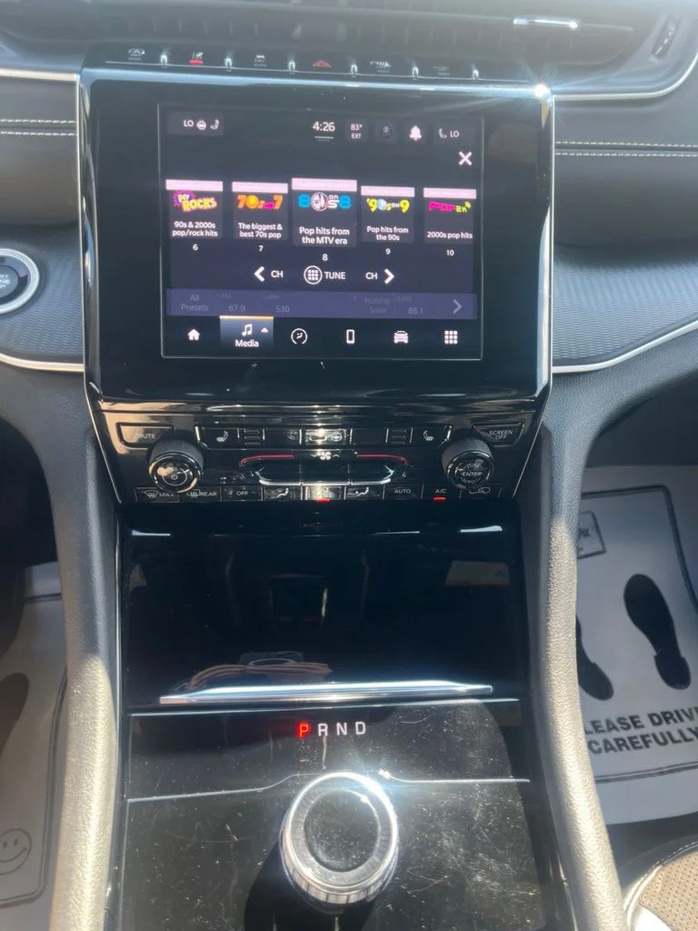 Used 2023 Black Jeep Altitude X image 20