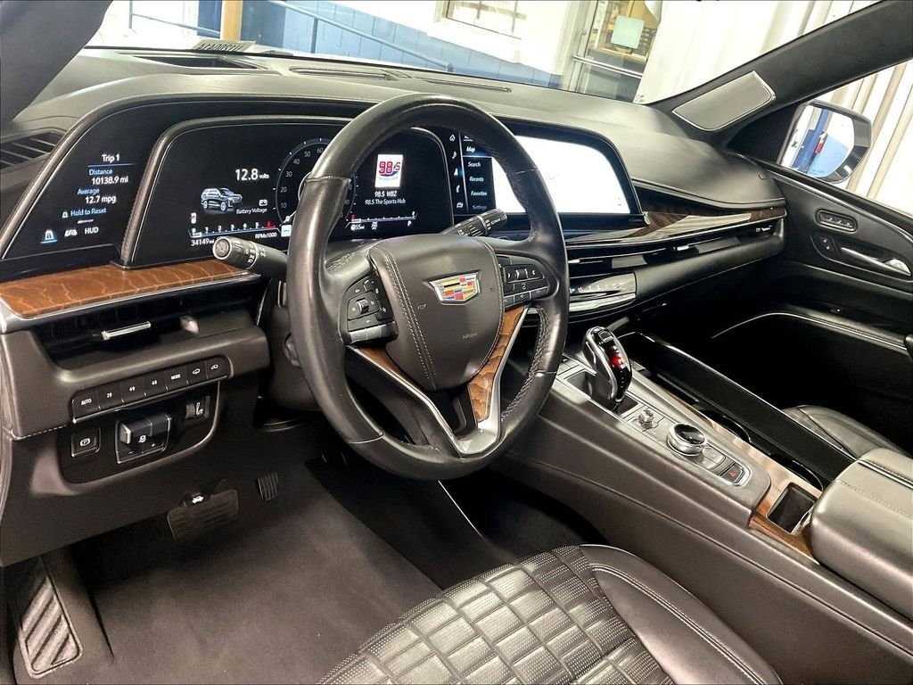 Used 2021 White Cadillac Sport Platinum image 8