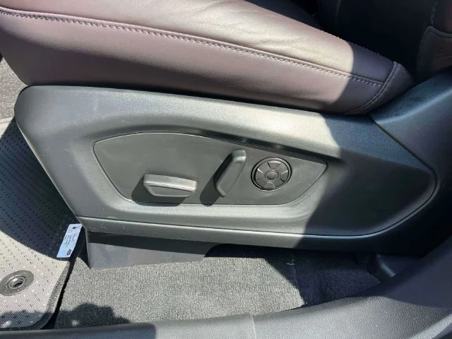 New 2027 White Ford Platinum image 25
