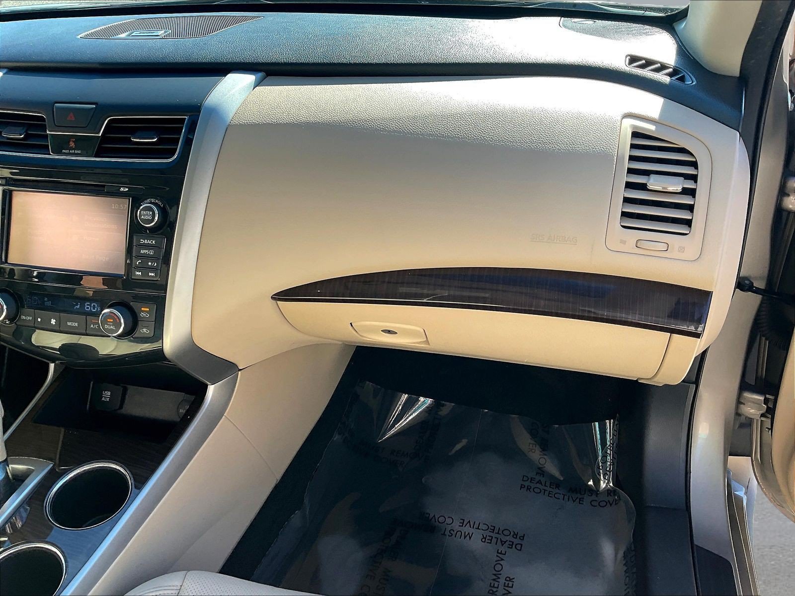 Used 2015 Beige Nissan 3.5 SL image 28