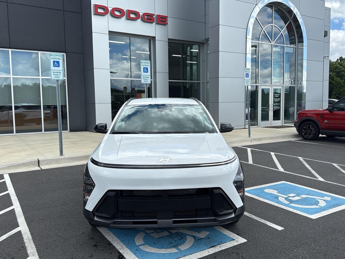 Used 2026 Atlas White Hyundai SEL Sport image 3