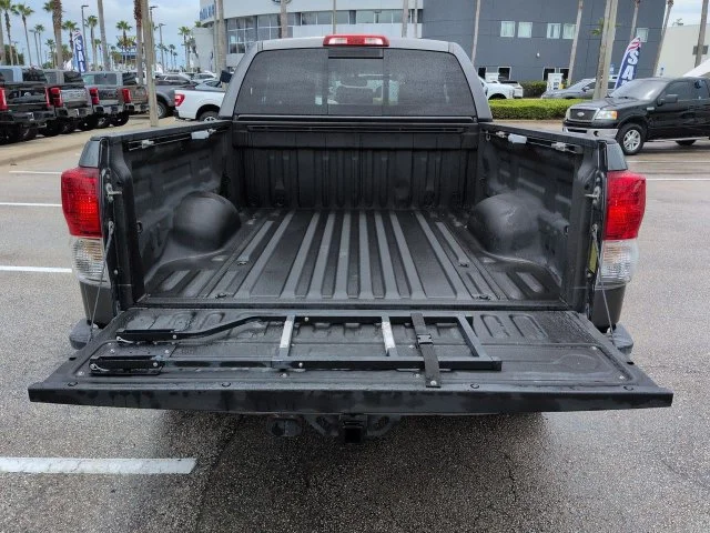 Used 2013 Tundra Toyota Grade image 13