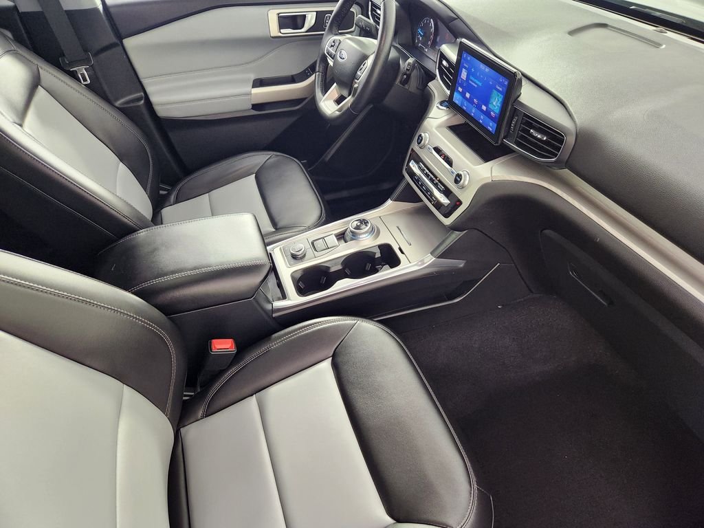 Used 2023 Gray Ford XLT image 13