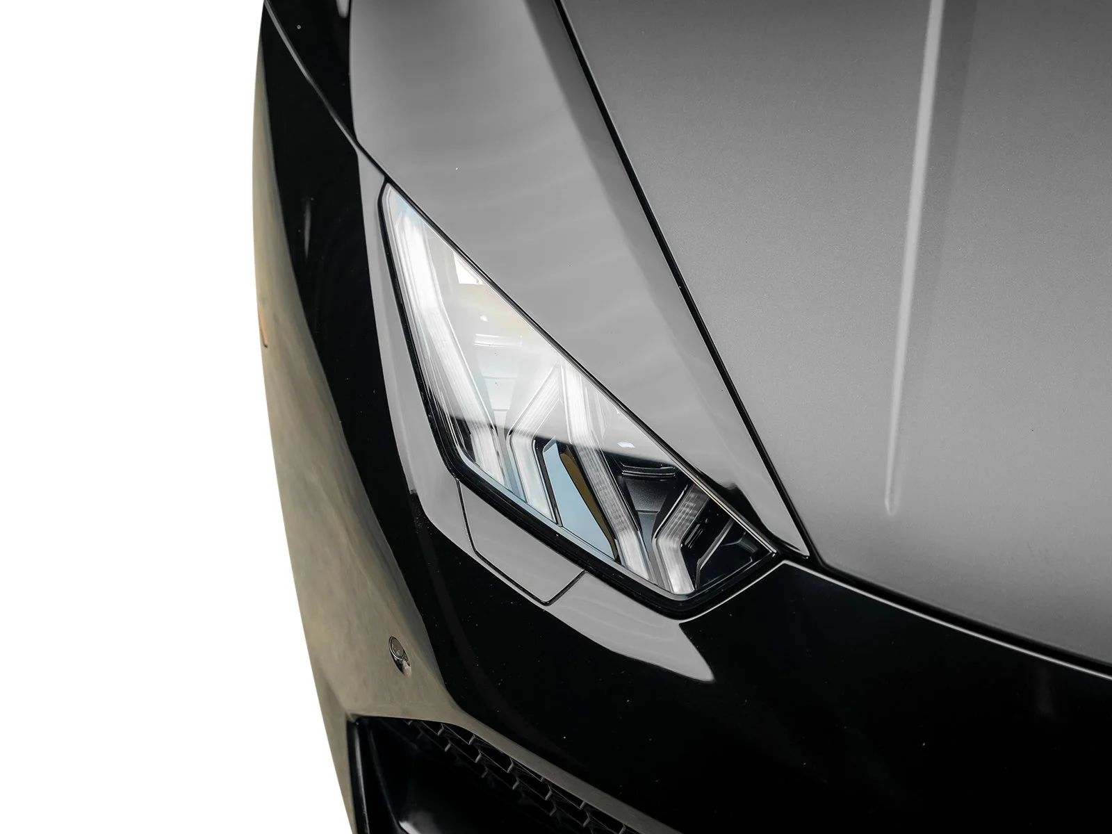 Used 2015 Black Lamborghini LP610-4 image 3