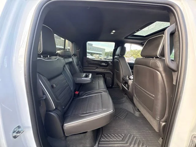 Used 2023 White GMC AT4X image 23
