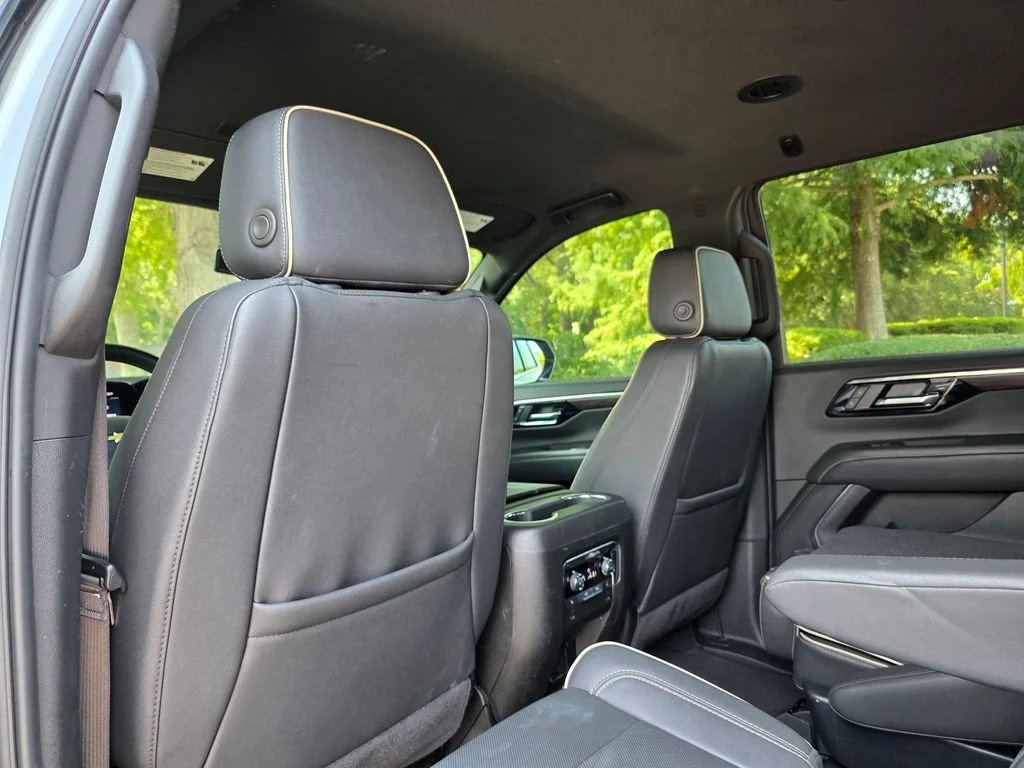 Used 2025 Sterling Gray Metallic Chevrolet Premier image 28