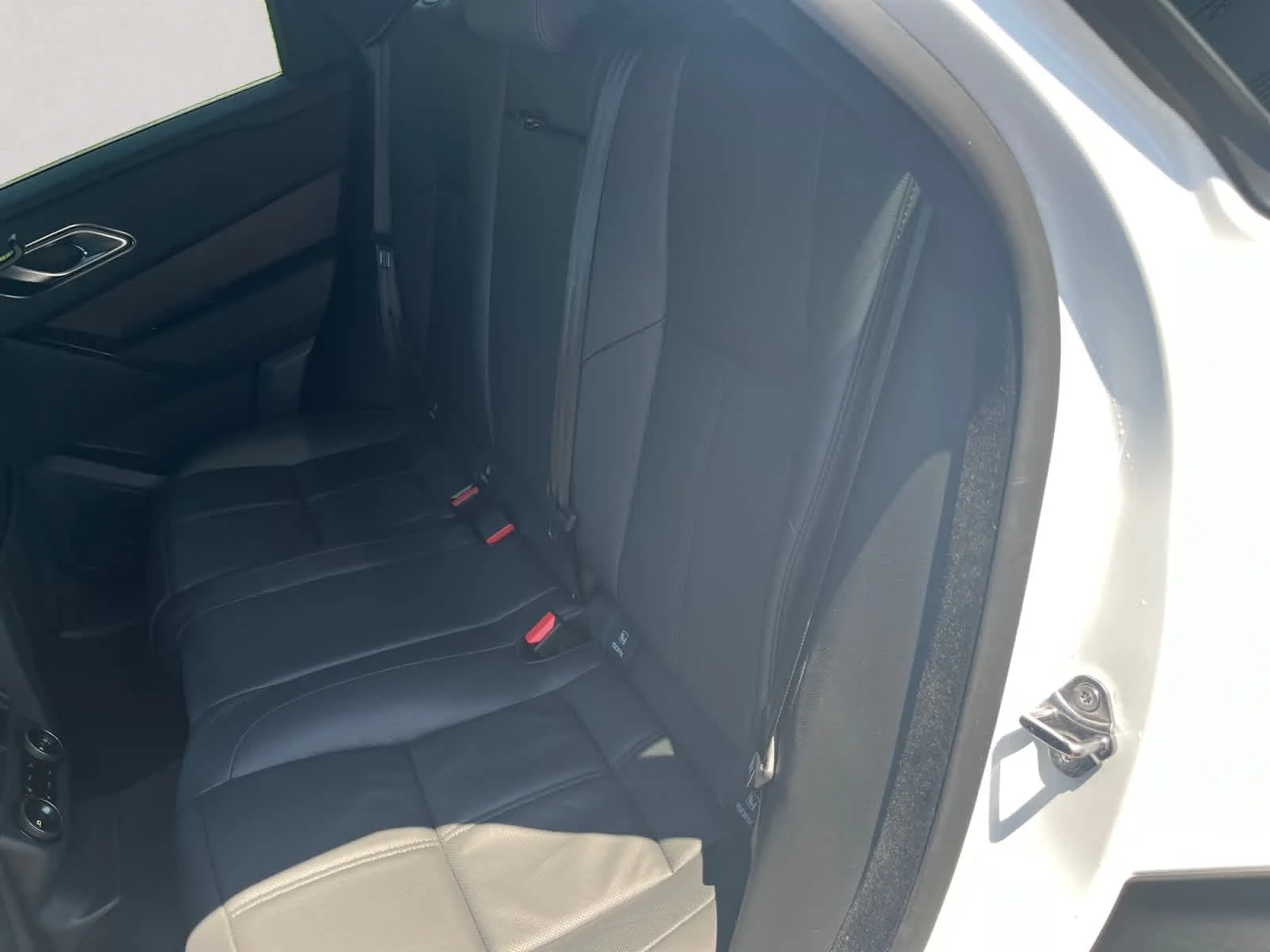 Certified Used 2026 Fuji White Land Rover S image 13